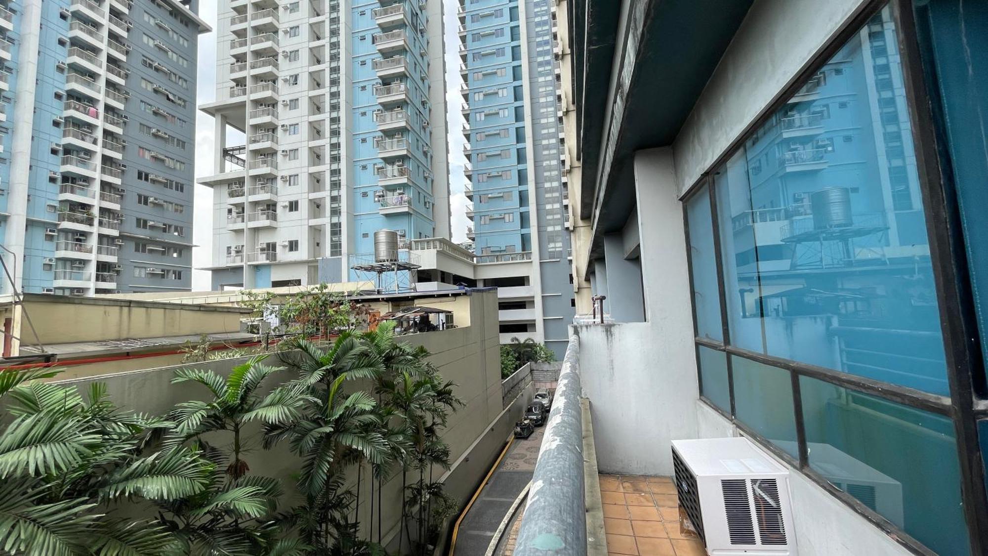The Garden Heights Condominium Quezón by Eksteriør bilde